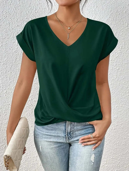 Cléo™ – Le T-shirt Doux et Élégant pour l’Été